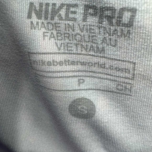 Nike Women's Purple and Pink Athletic Shorts Set - Picture 5 of 6